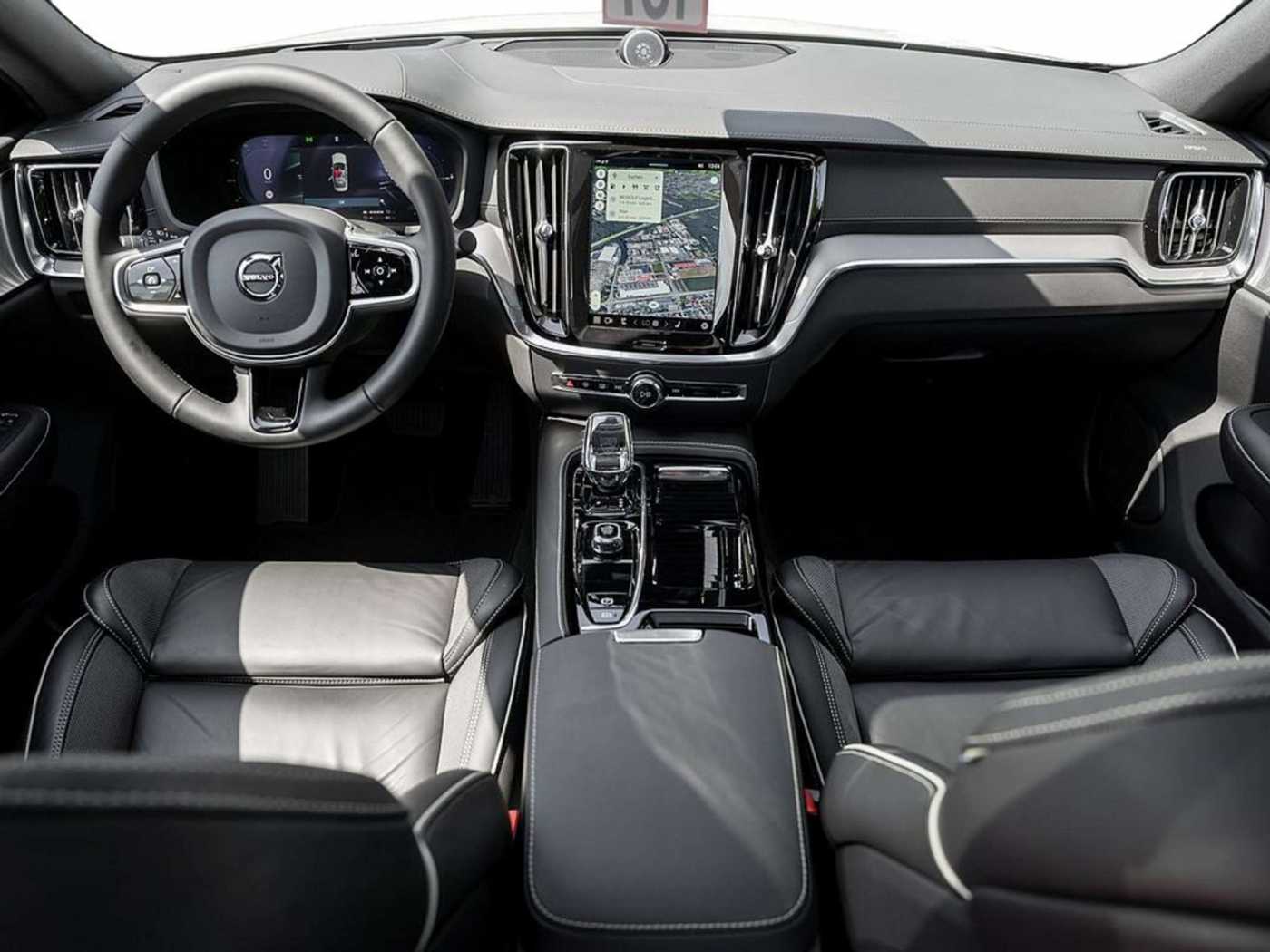 Volvo  T8 Ultimate Dark Recharge AWD HUD PANO