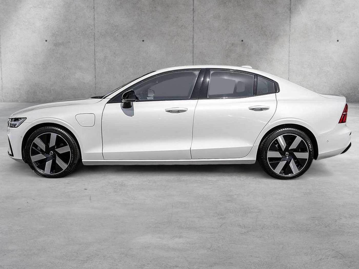 Volvo  T8 Ultimate Dark Recharge AWD HUD PANO