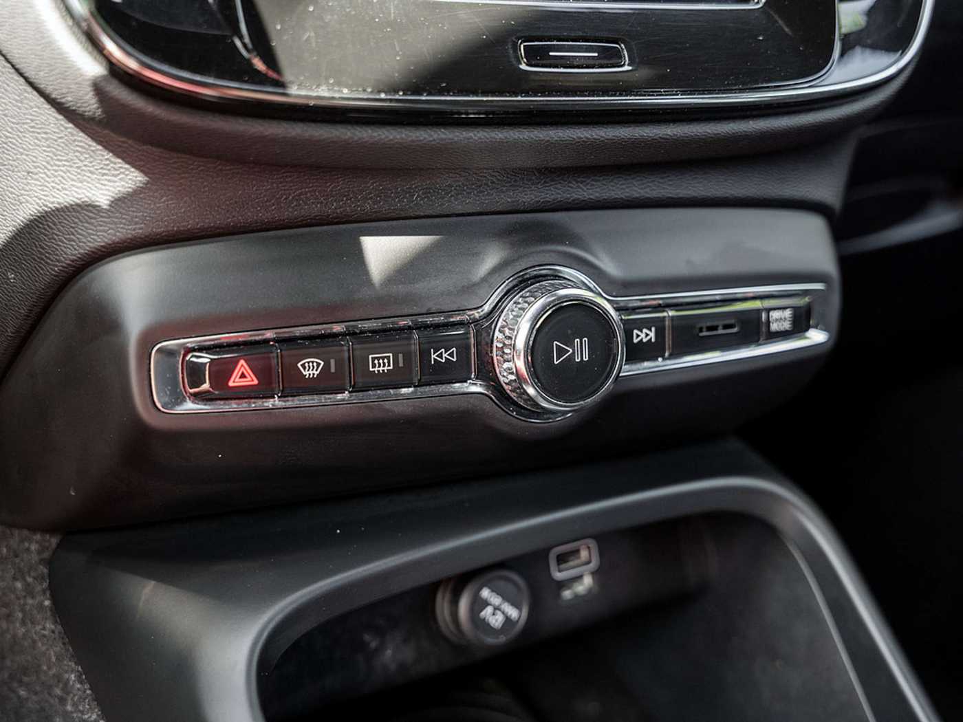 Volvo  D3 Momentum LED LENKRADHZ. SHZ KAMERA