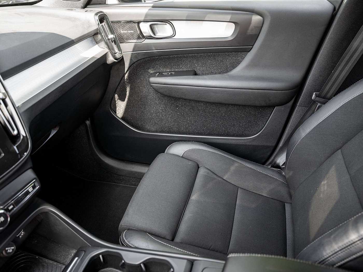 Volvo  D3 Momentum LED LENKRADHZ. SHZ KAMERA