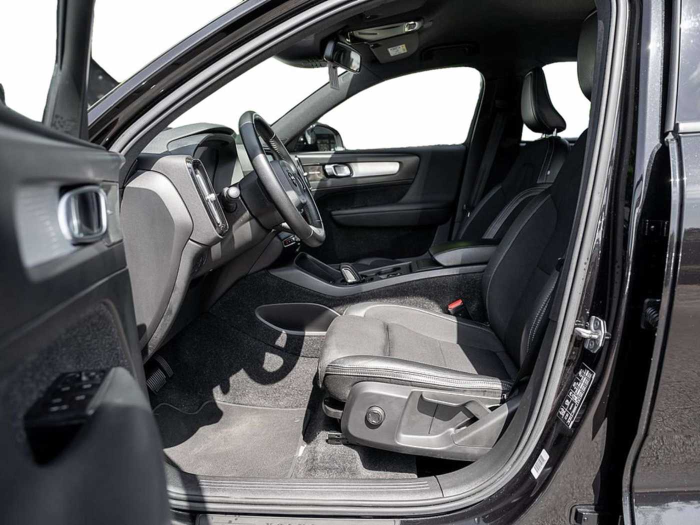 Volvo  D3 Momentum LED LENKRADHZ. SHZ KAMERA