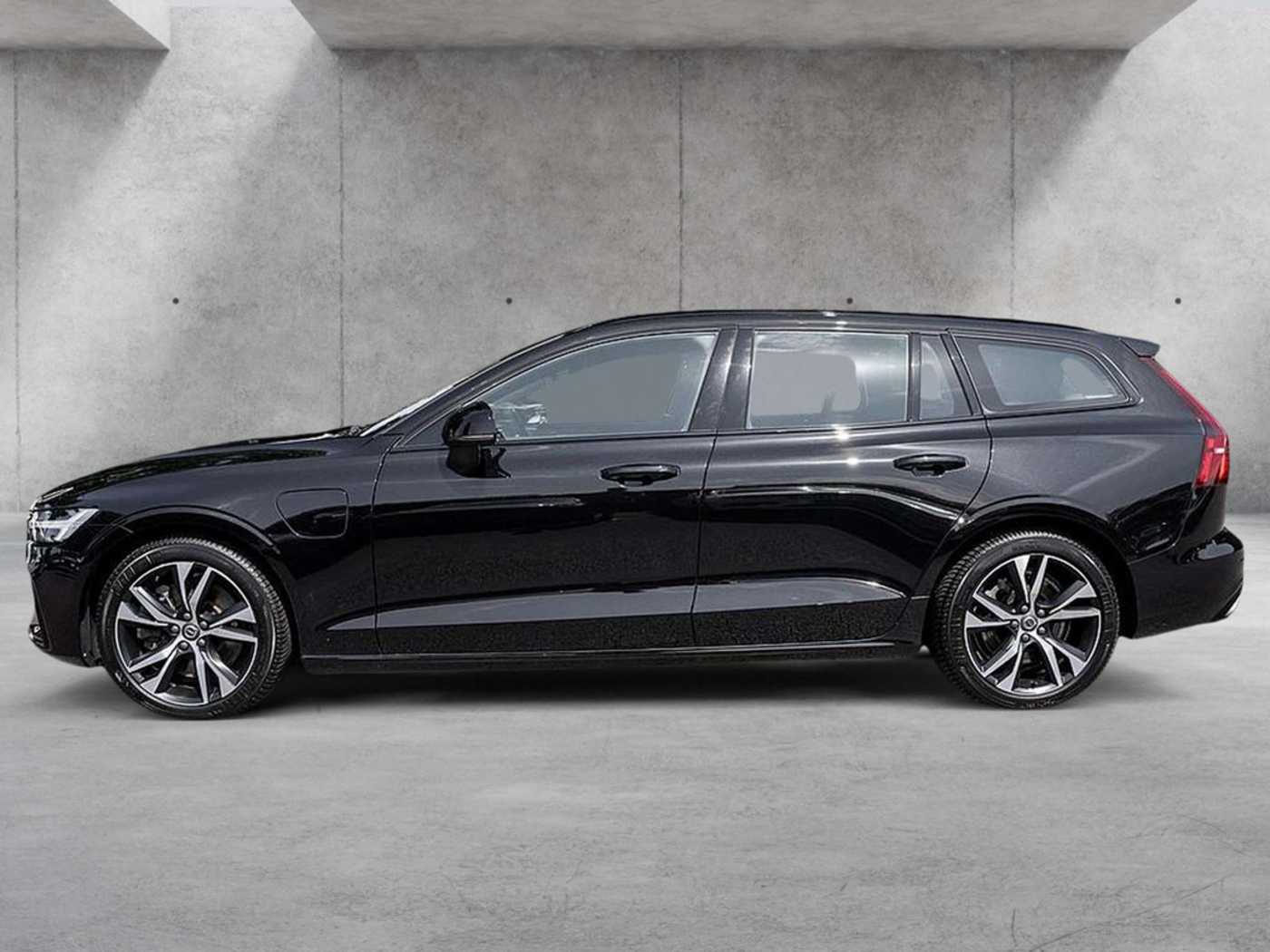 Volvo  T6 Recharge Plus Dark AWD HGSD