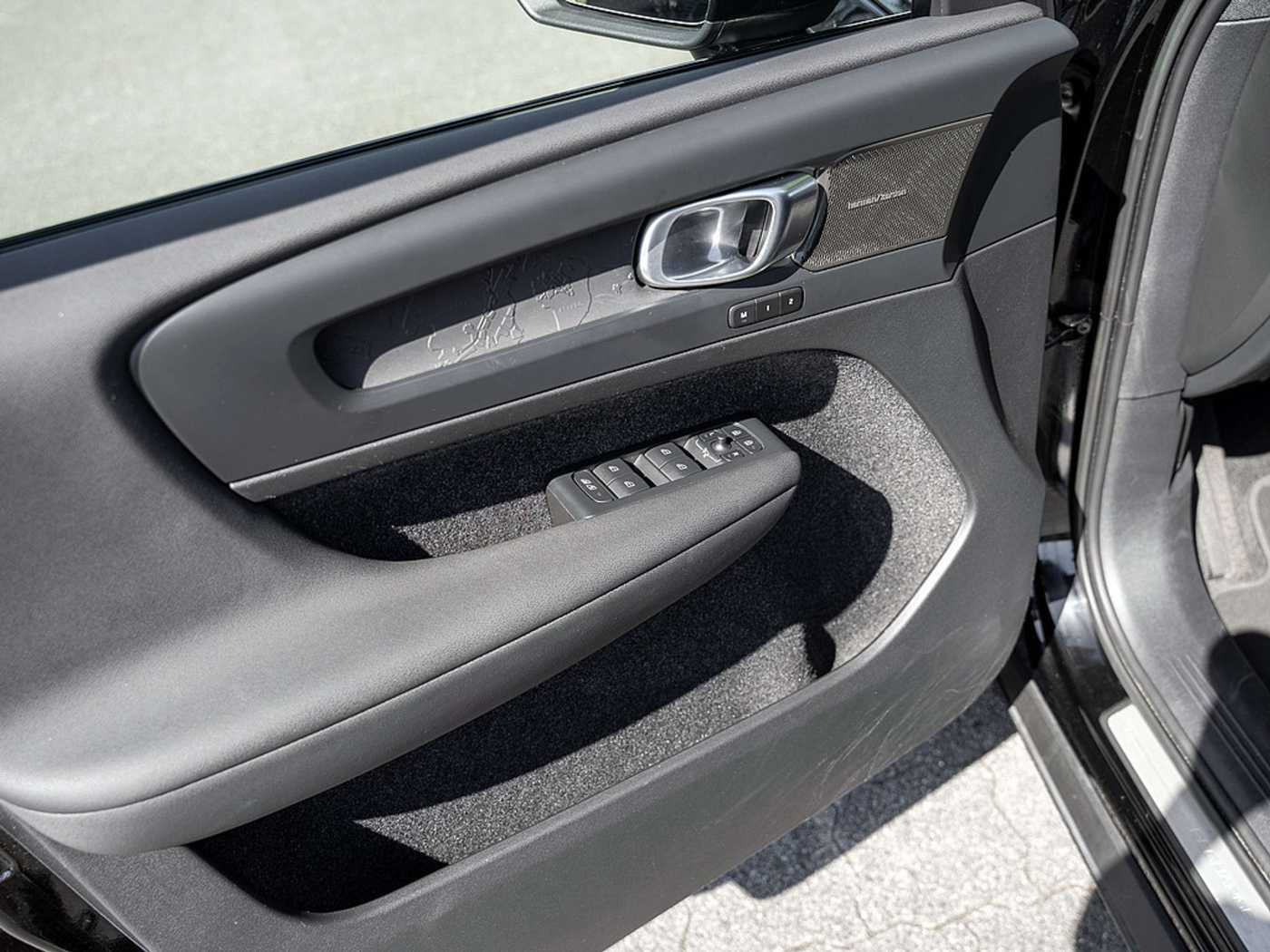 Volvo  Ultimate Recharge Pure Electric 2WD 360*