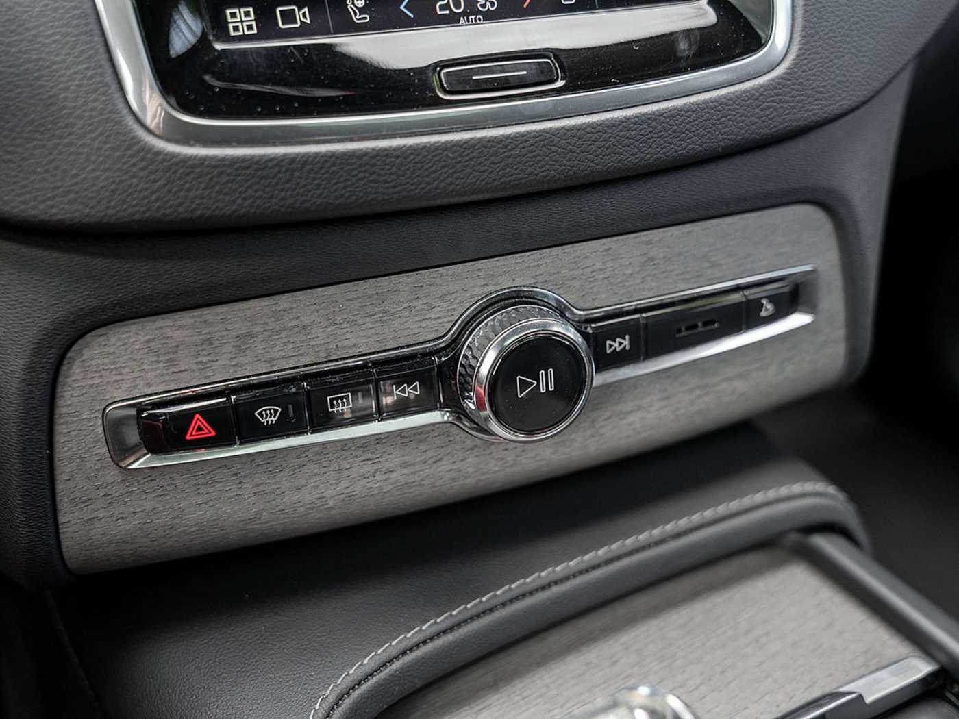 Volvo  Recharge T8 AWD Ultimate Dark