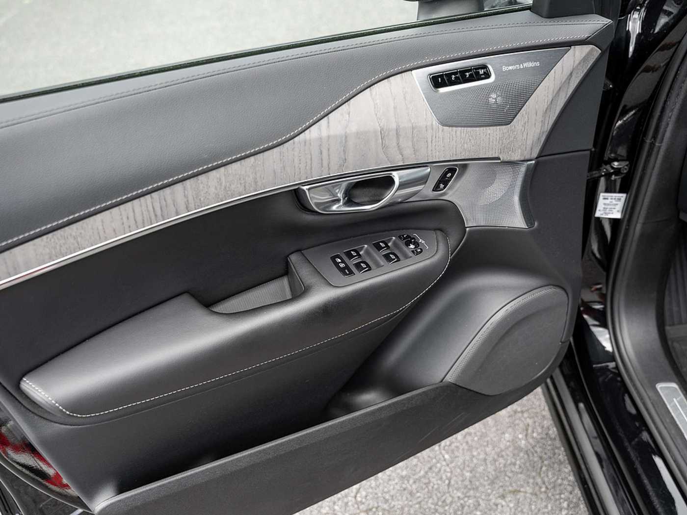 Volvo  Recharge T8 AWD Ultimate Dark