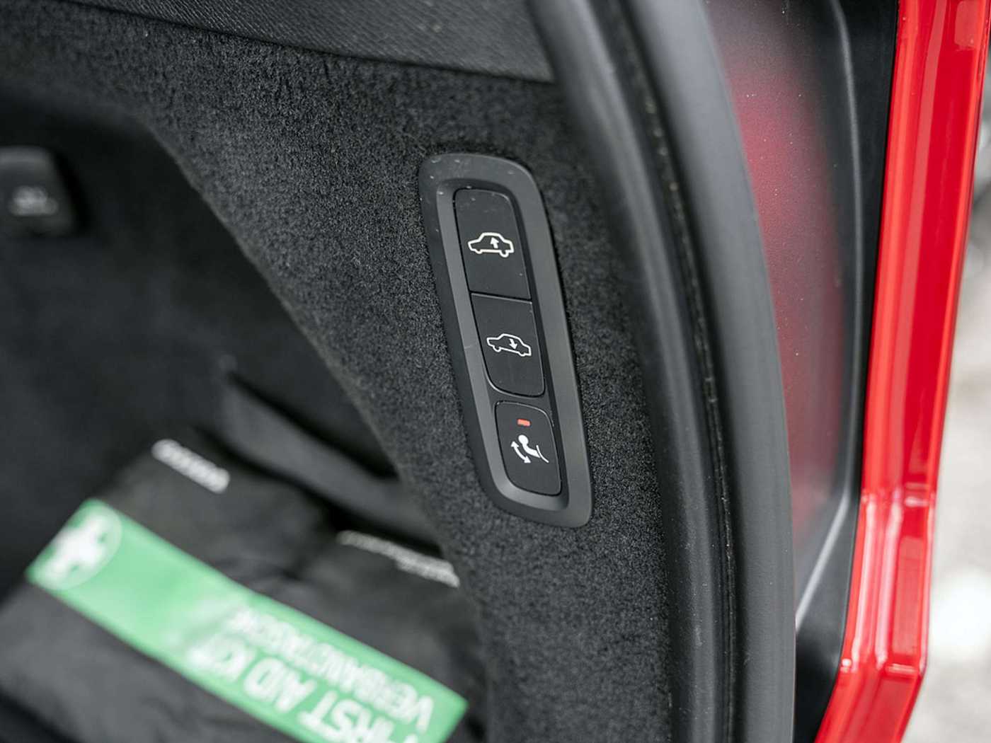 Volvo  Recharge T8 AWD Ultimate Dark