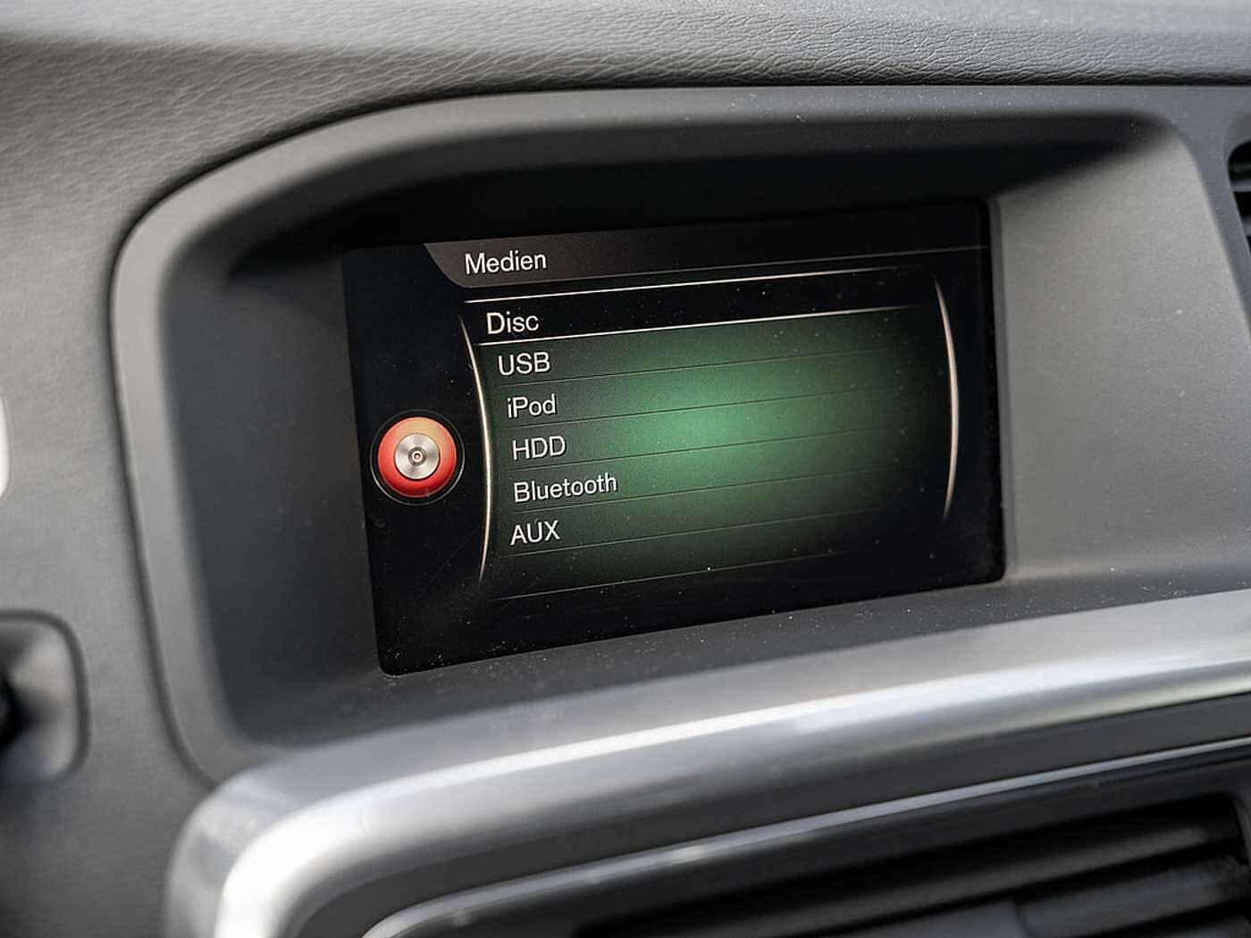 Volvo  T4 Linje Svart ACC BLIS Facel. 1. Hd.