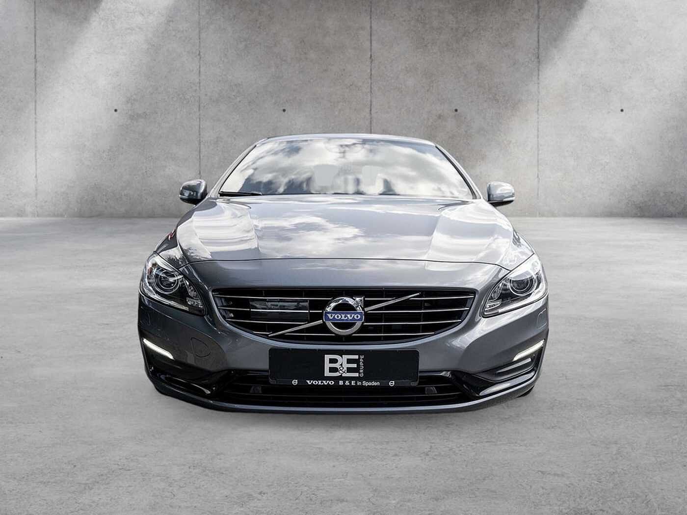 Volvo  T4 Linje Svart ACC BLIS Facel. 1. Hd.