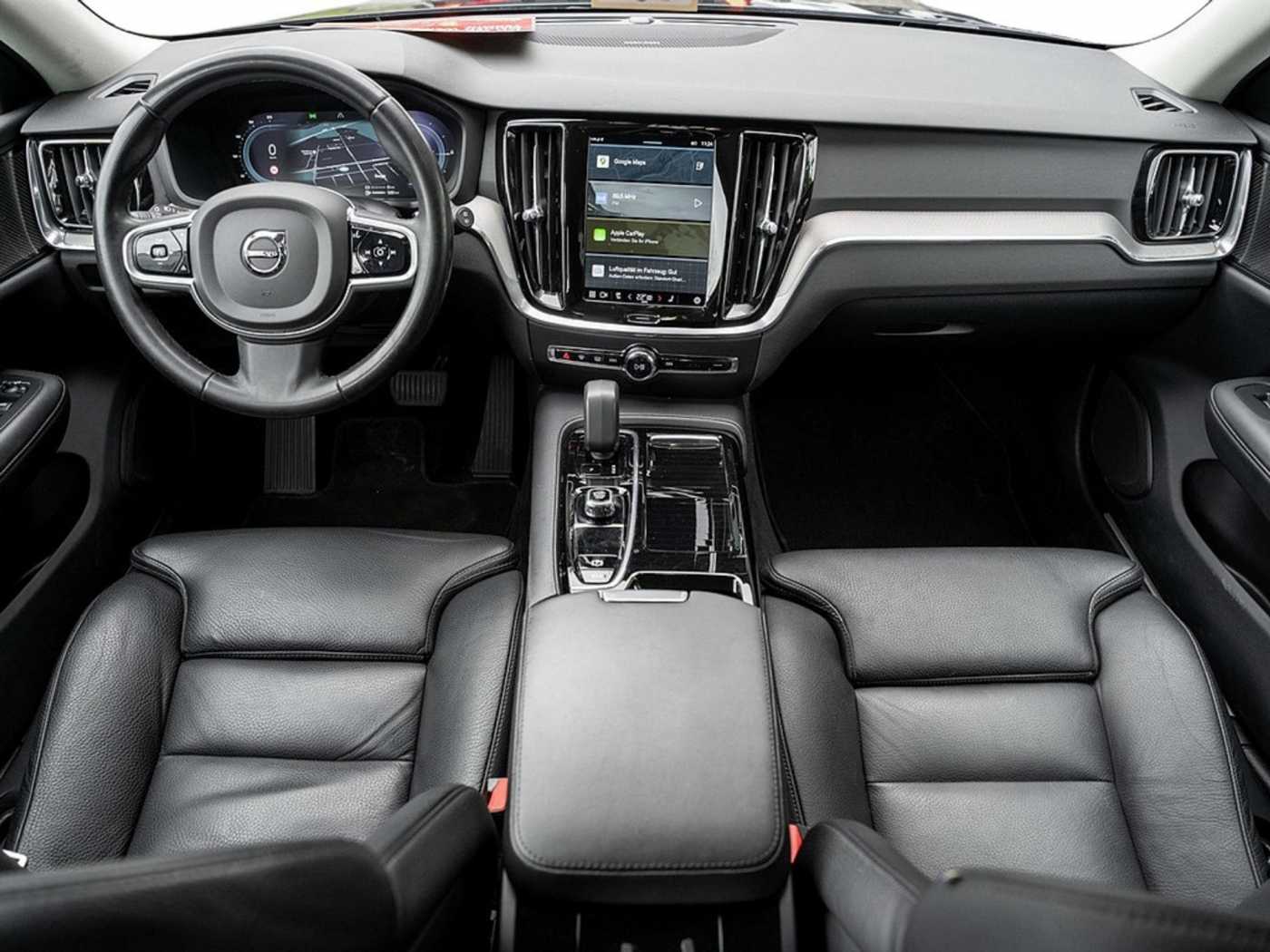 Volvo  T8 Plus Dark Recharge Plug-In Hybrid AWD