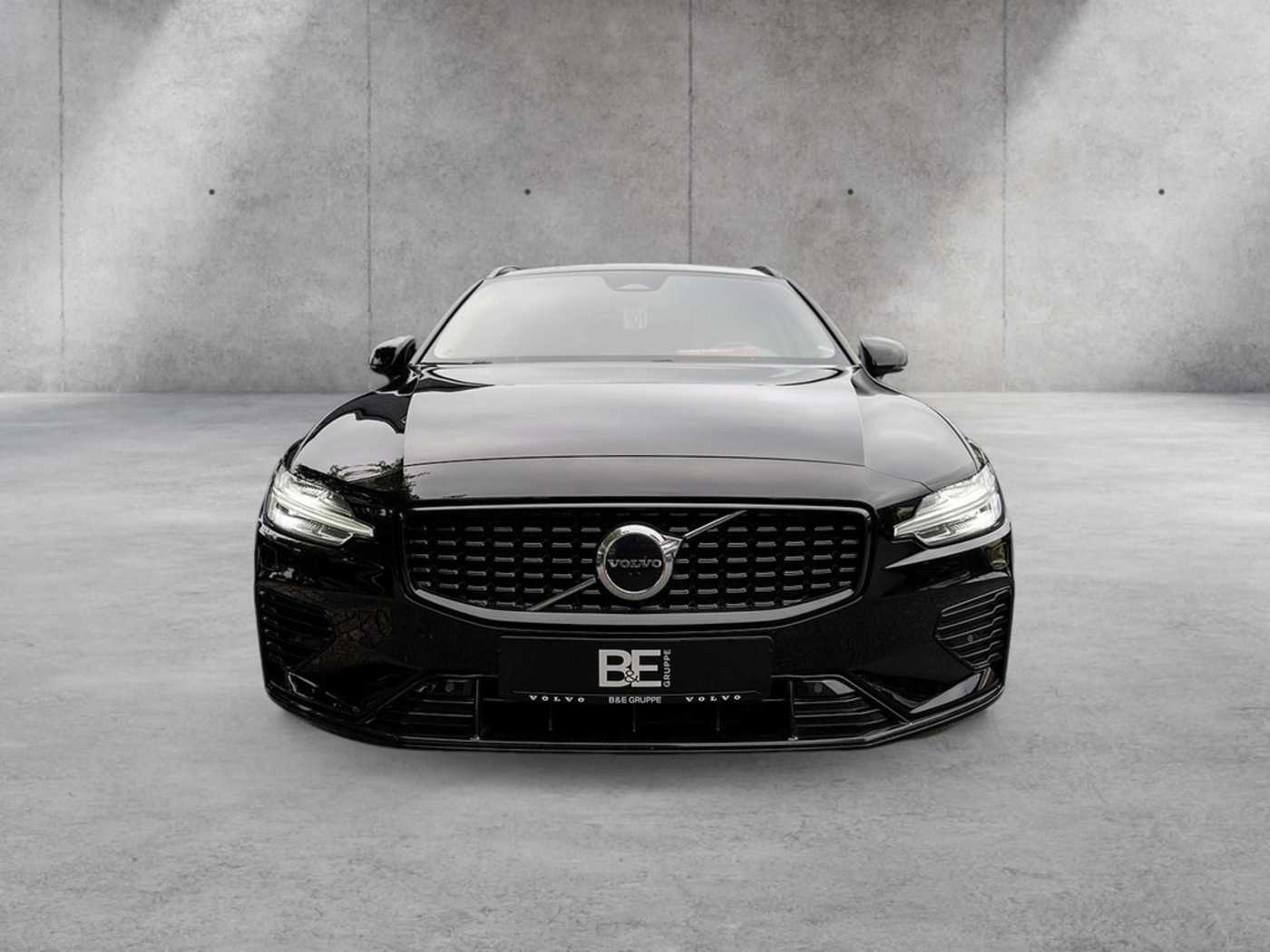 Volvo  T8 Plus Dark Recharge Plug-In Hybrid AWD