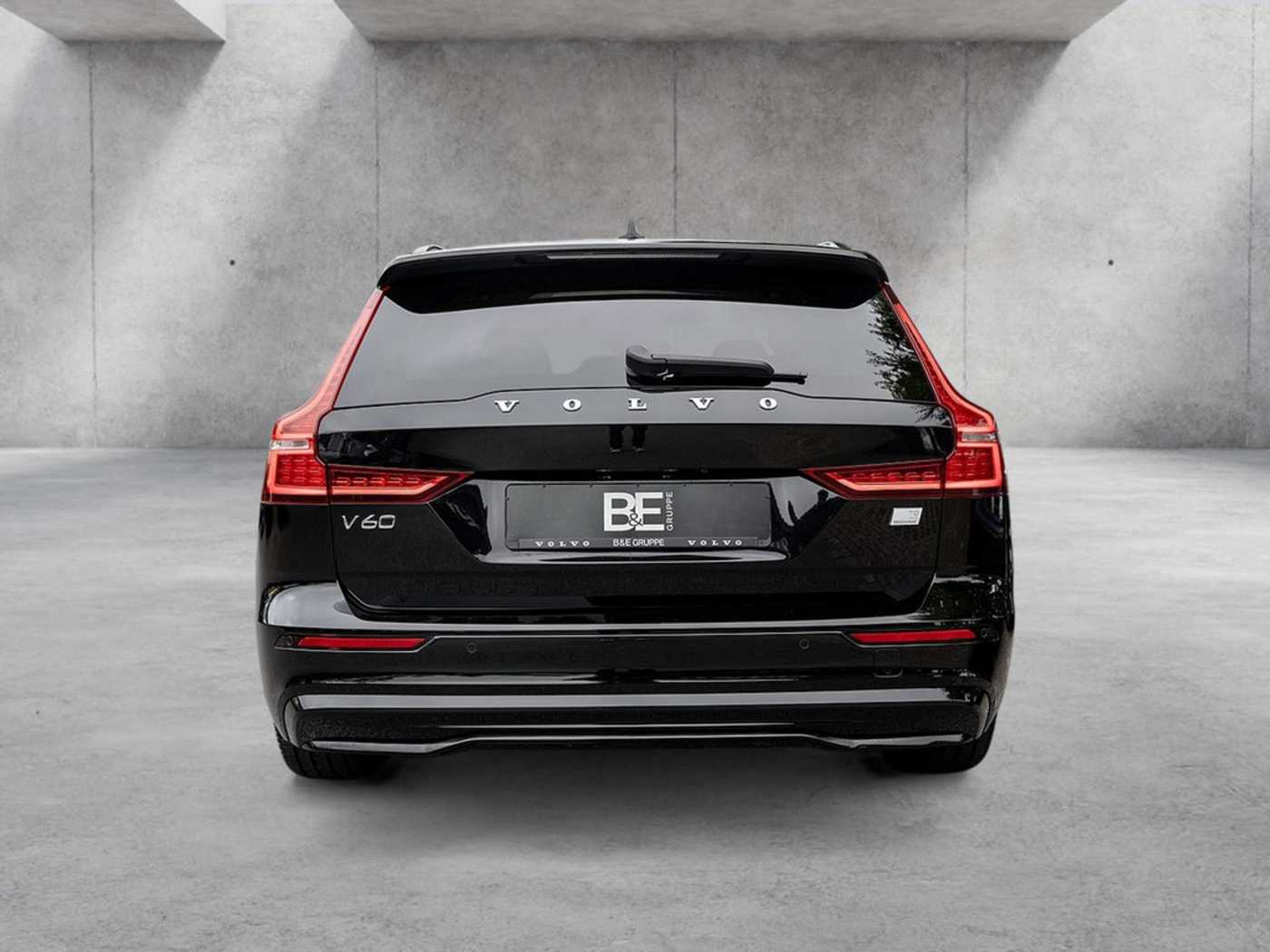 Volvo  T8 Plus Dark Recharge Plug-In Hybrid AWD