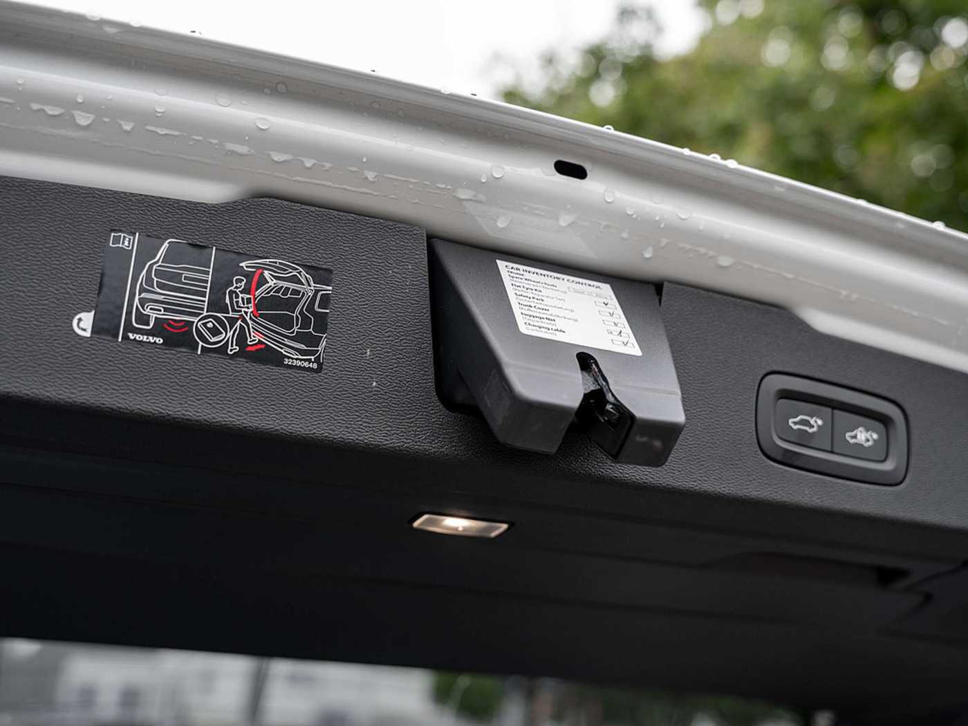 Volvo  T8 Recharge Plus Dark AWD NAVI PANO 360°