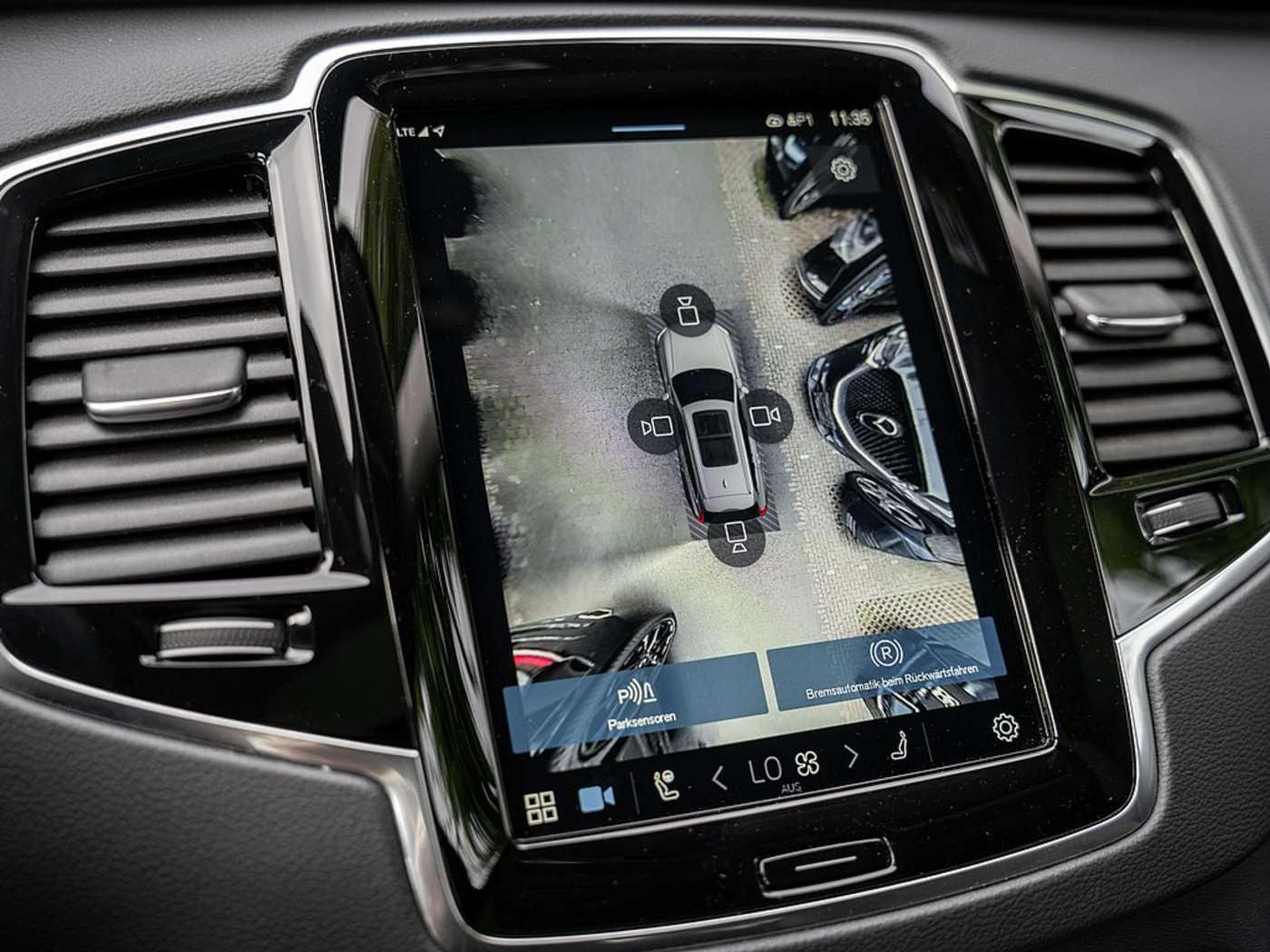 Volvo  T8 Plus Bright Recharge Plug-In Hybrid AWD