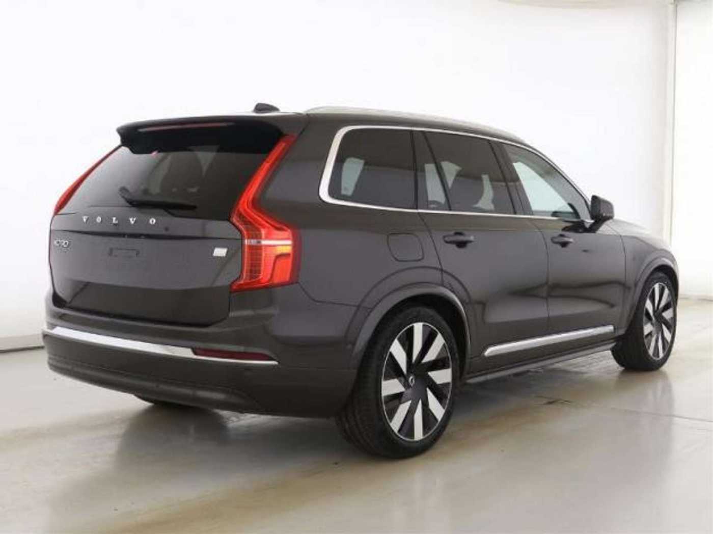 Volvo  T8 Plus Bright Recharge AWD