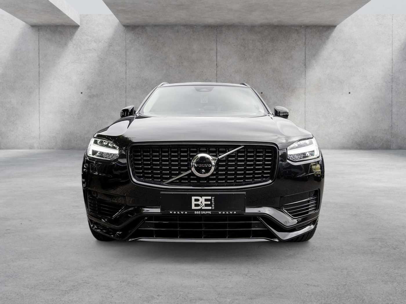 Volvo  T8 Ultra Dark Recharge Plug-In Hybrid AWD