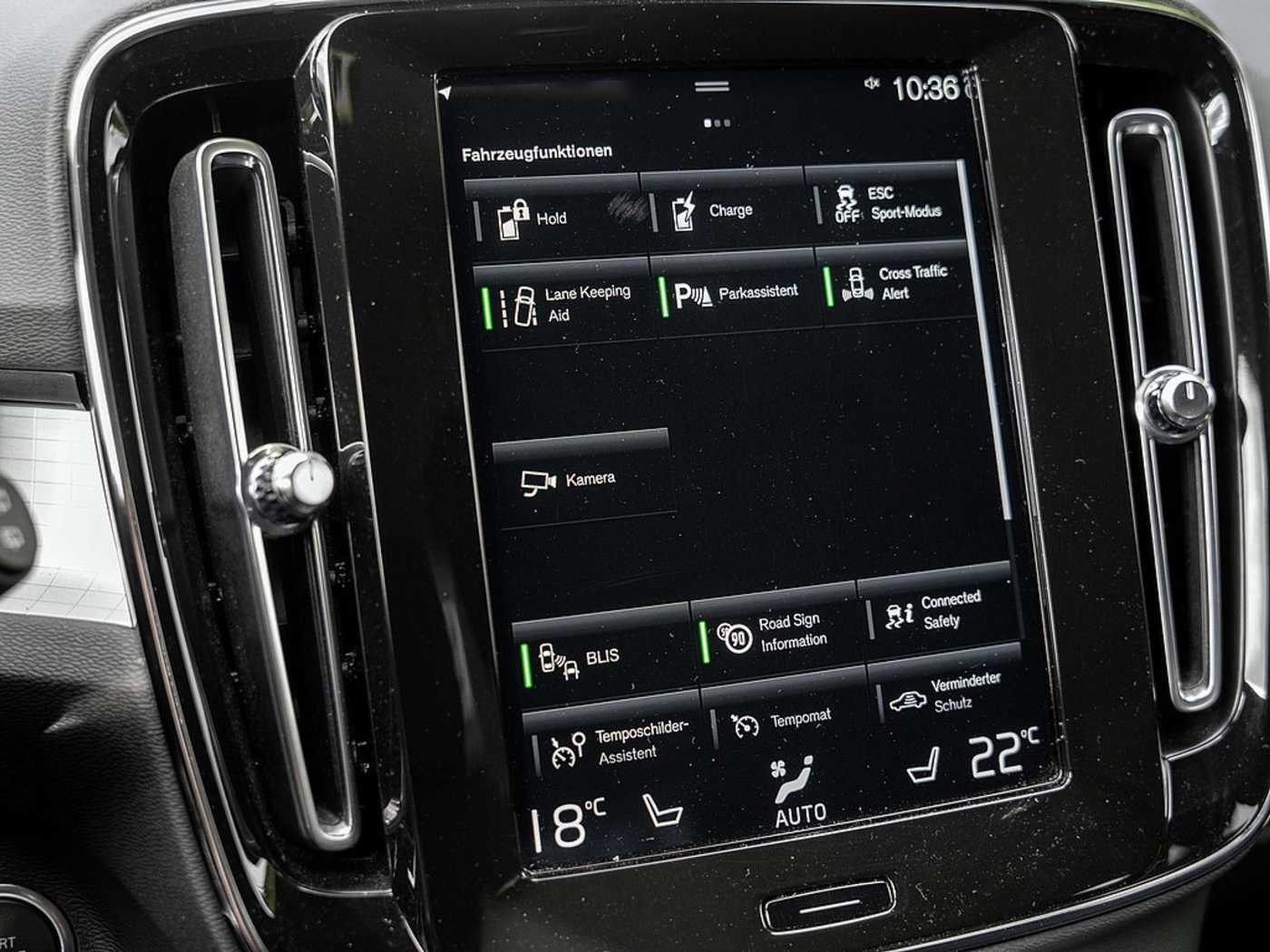 Volvo  T5 Expression Recharge Plug-In Hybrid