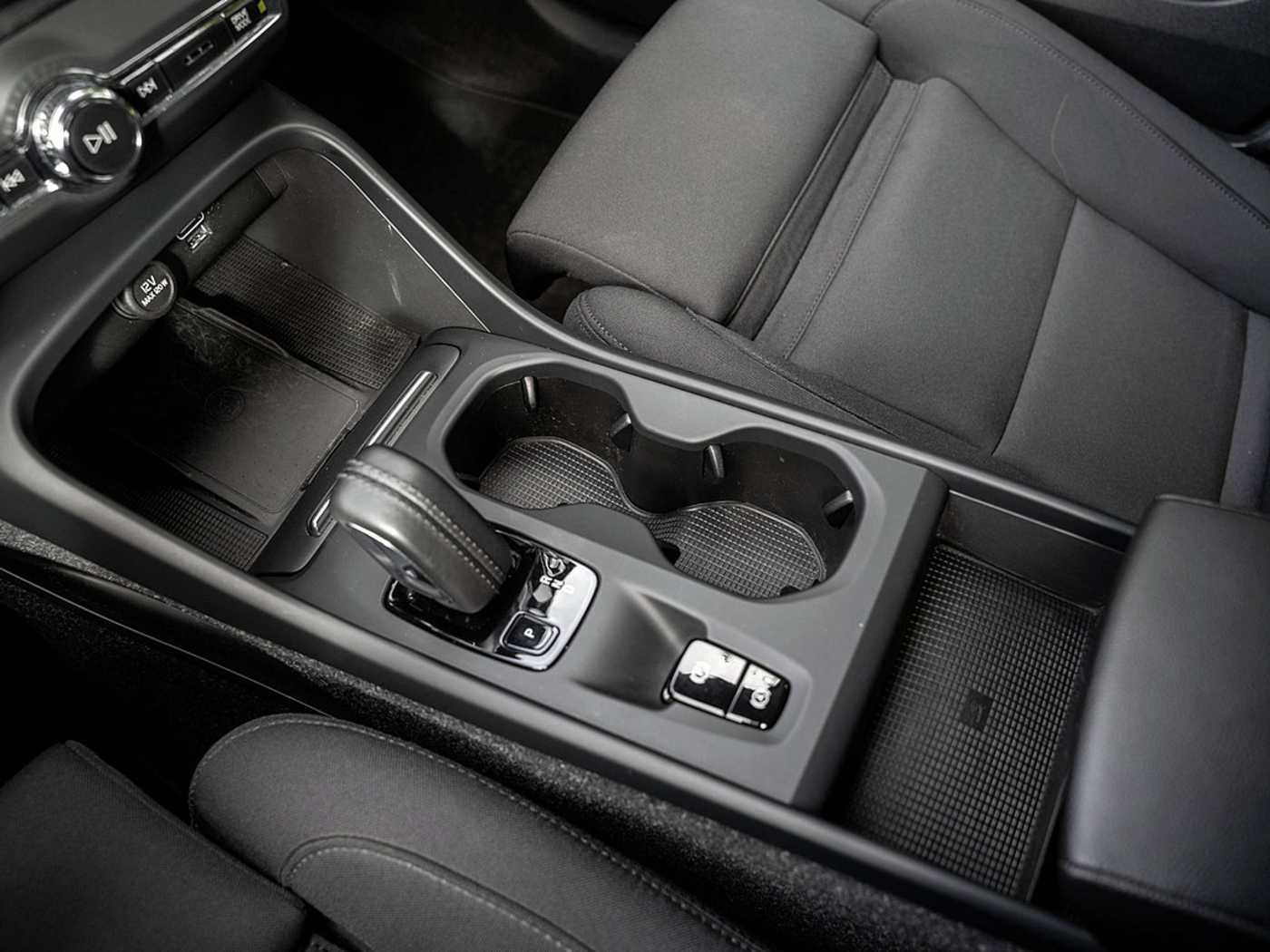 Volvo  T5 Expression Recharge Plug-In Hybrid