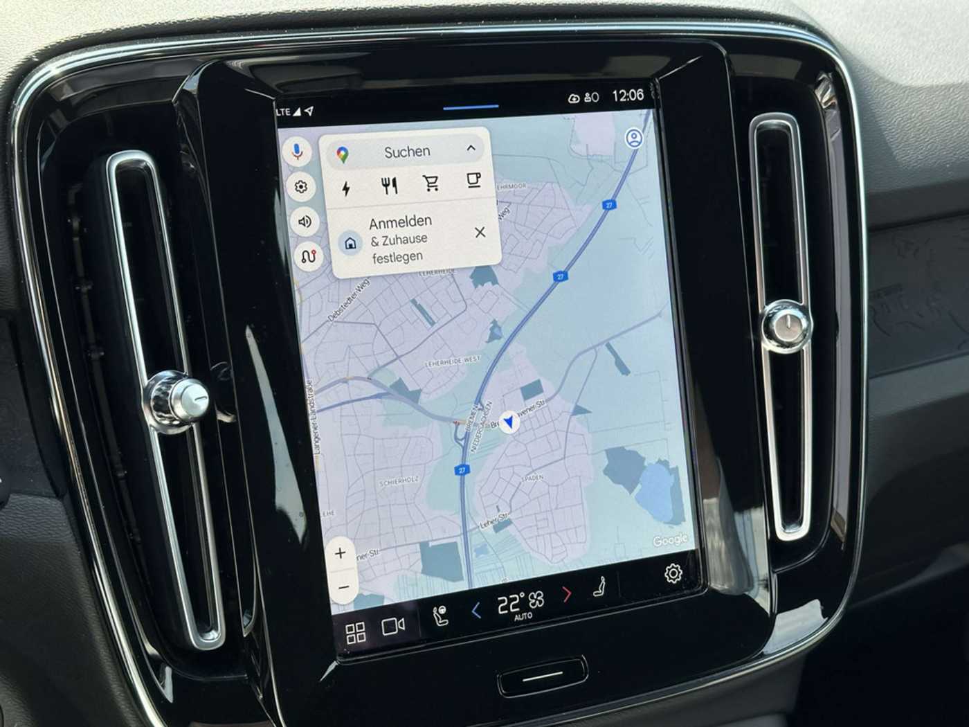 Volvo  Plus Recharge Pure Electric ACC STANDHZ