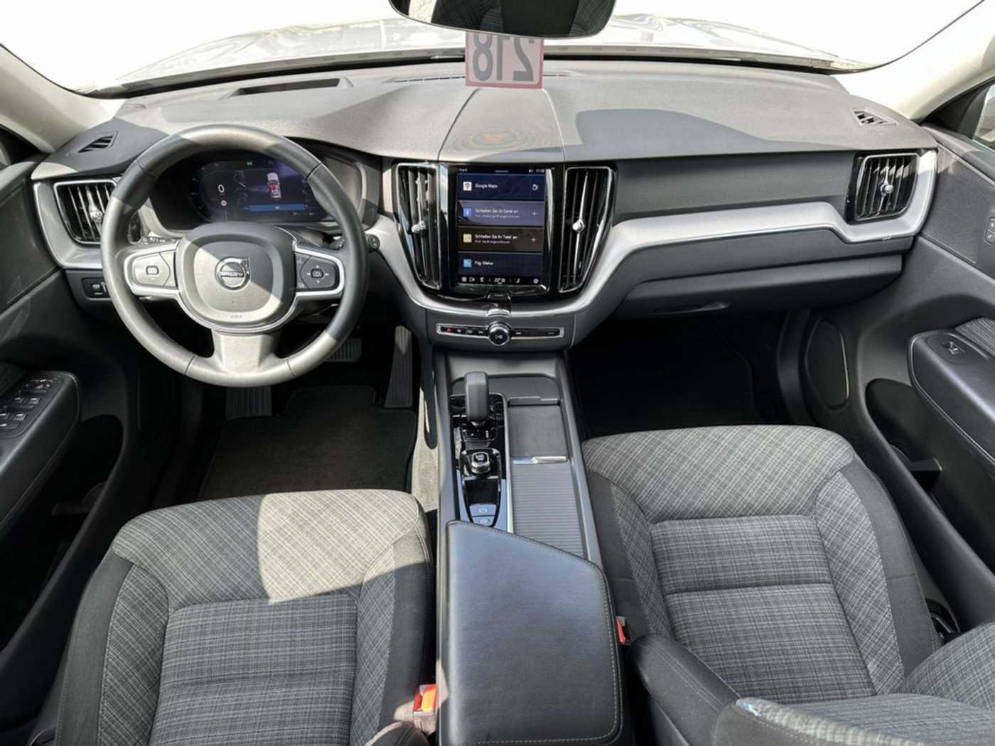 Volvo  B4 (D) Momentum Pro GJR HUD SHZ KAMERA