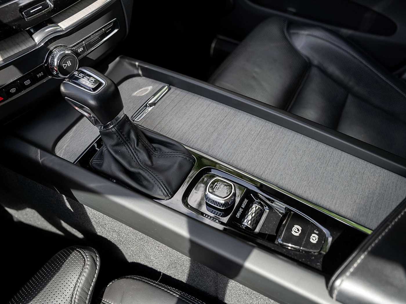Volvo  D4 Inscription 2WD STANDHZ AKTIVSITZE