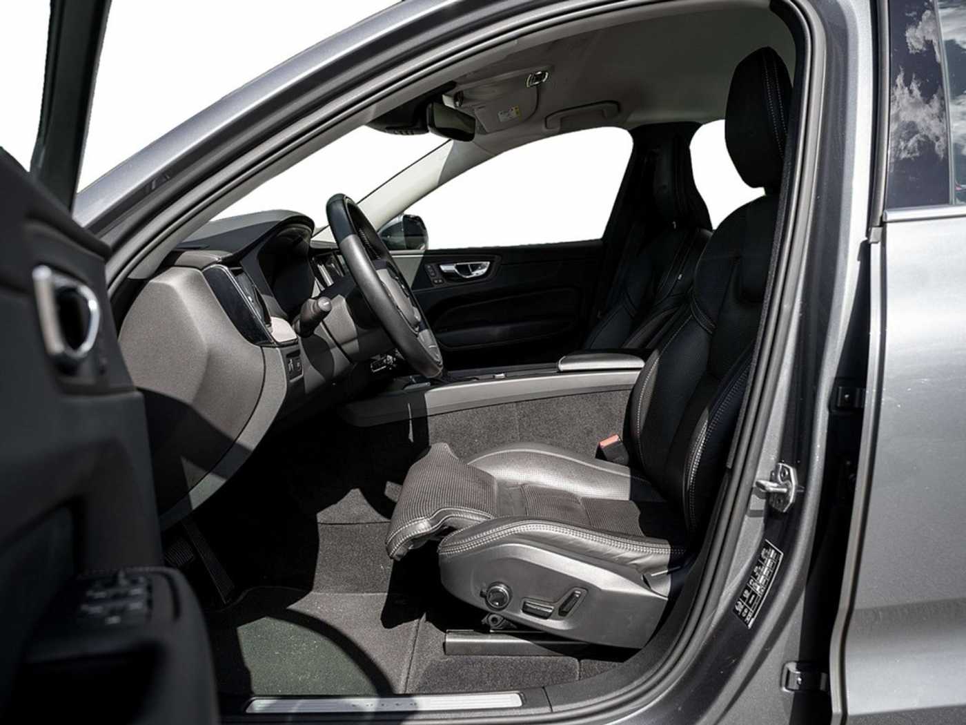 Volvo  D4 Inscription 2WD STANDHZ AKTIVSITZE