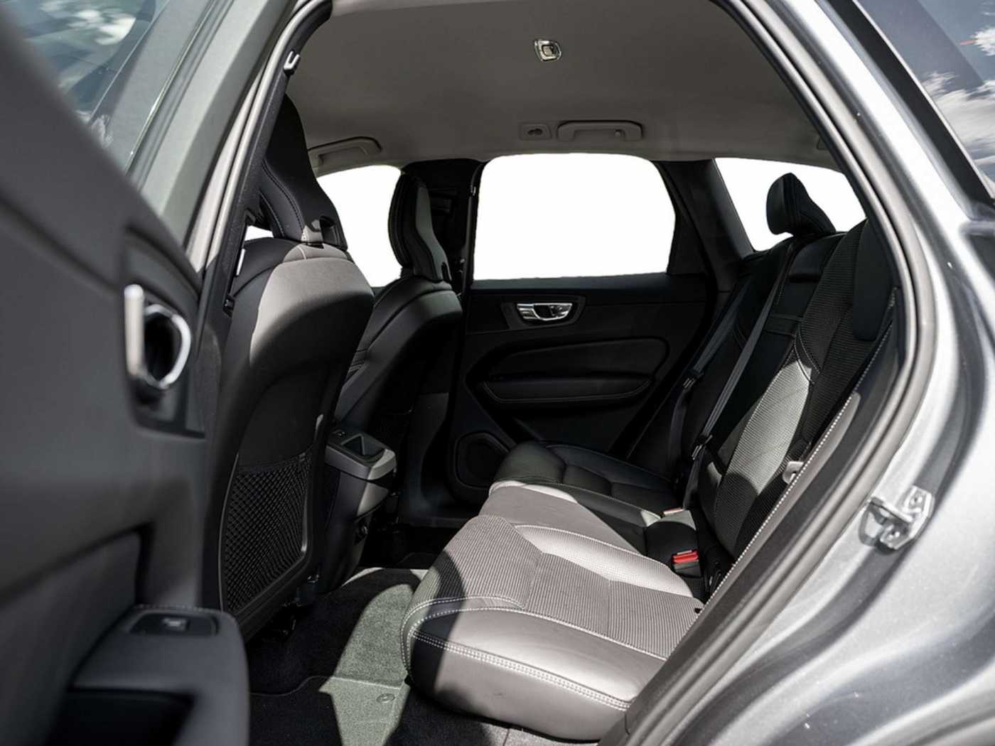 Volvo  D4 Inscription 2WD STANDHZ AKTIVSITZE