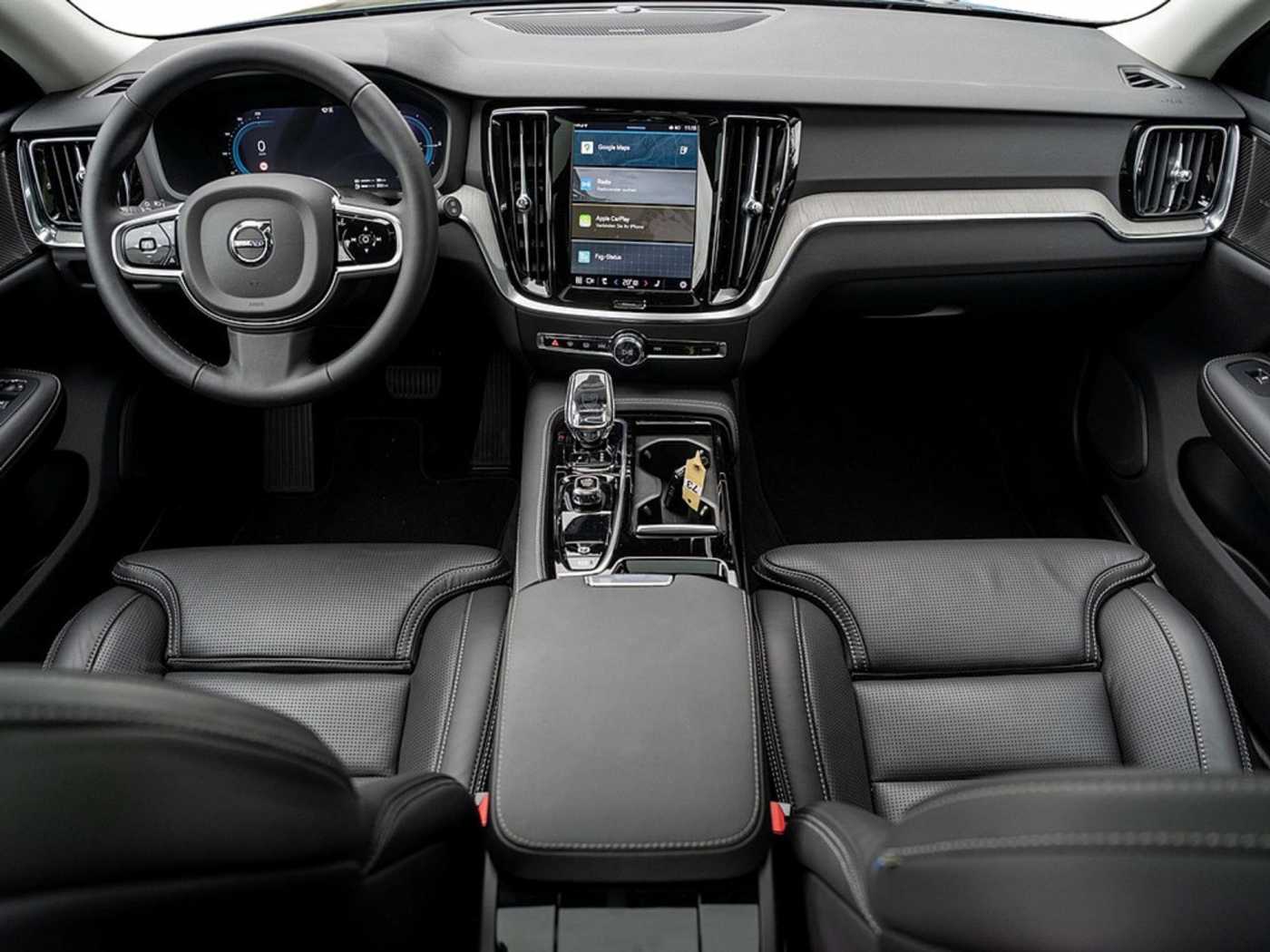 Volvo  T8 Recharge Plus Dark AWD PANO 360°