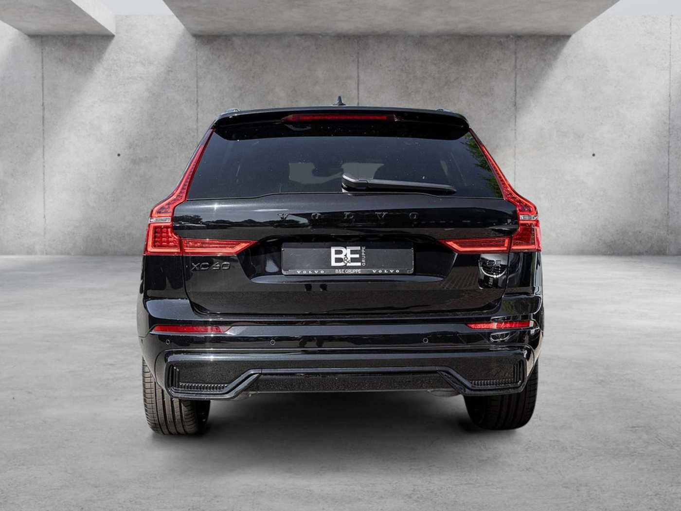 Volvo  T8 Plus Black Edition Recharge Plug-In Hybrid AWD