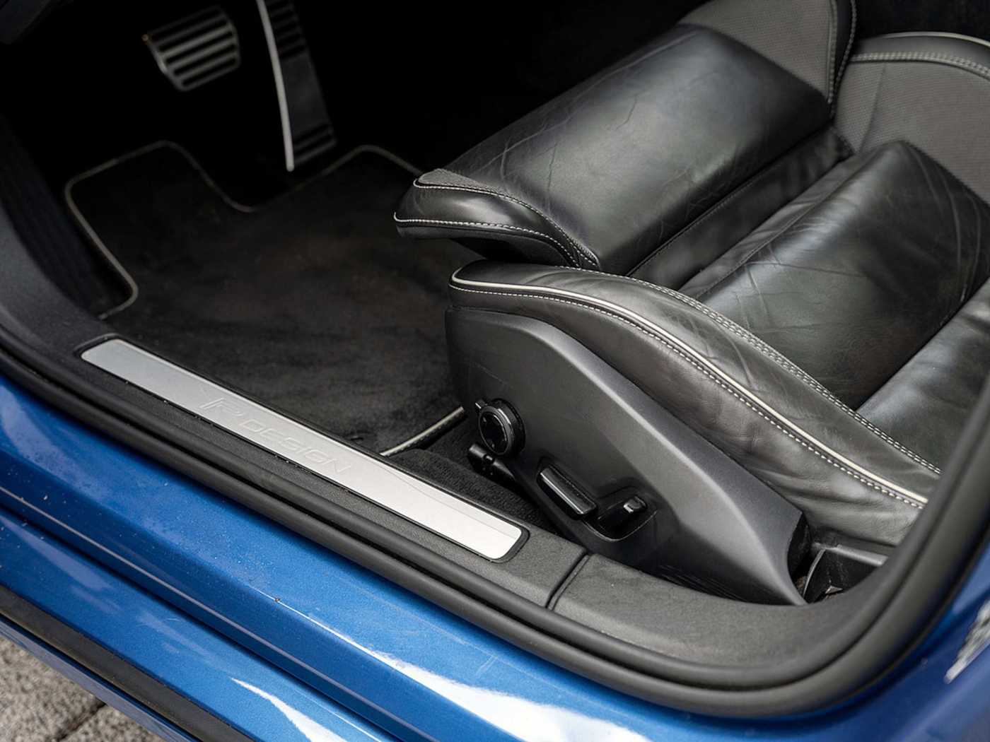 Volvo  T4 R-Design Pano AHK KAMERA MEMORY