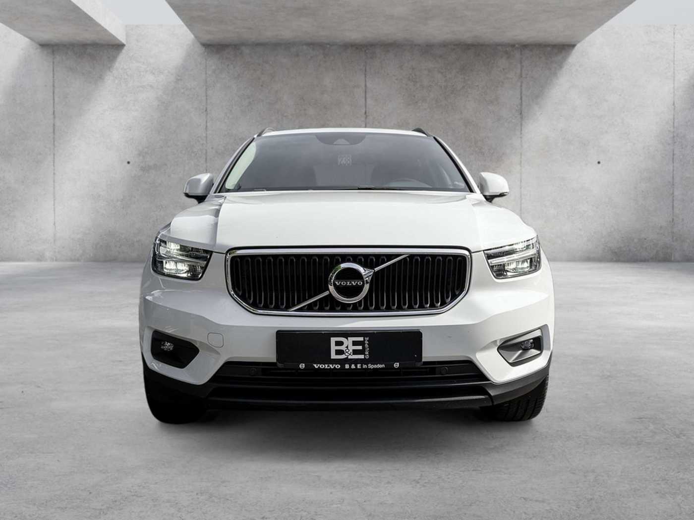 Volvo  T3 SHZ KAMERA NAVI LED SCHEINWERFER