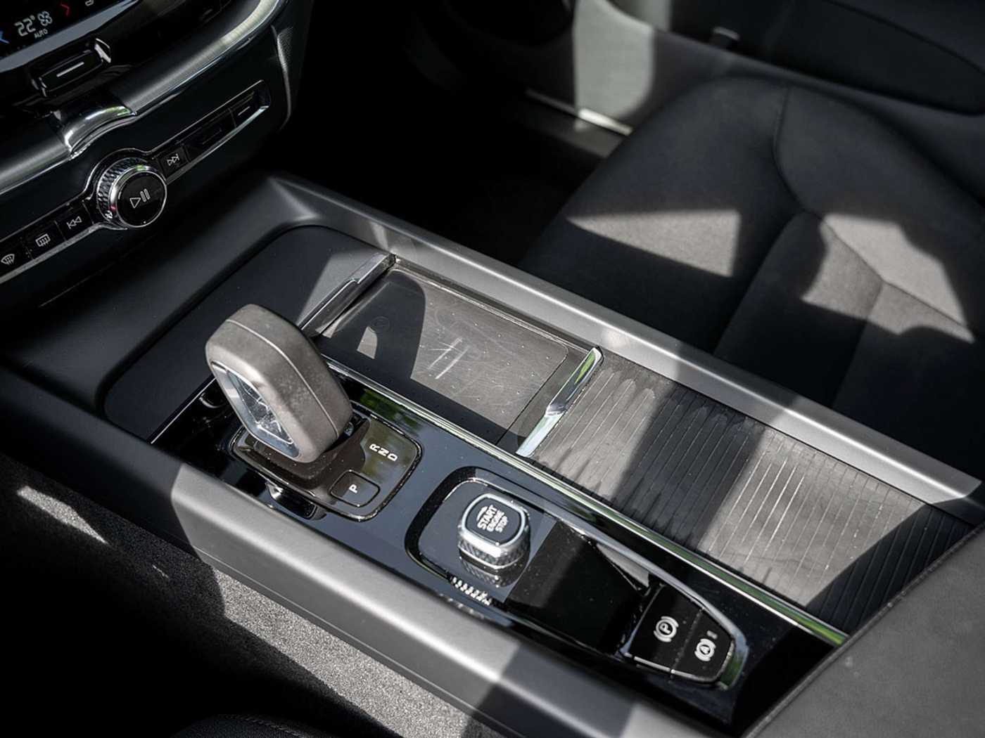 Volvo  T6 Inscription Expression Recharge AWD