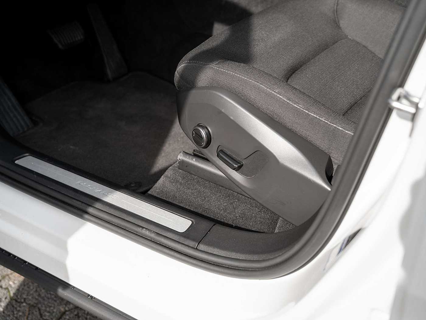 Volvo  T6 Inscription Expression Recharge AWD