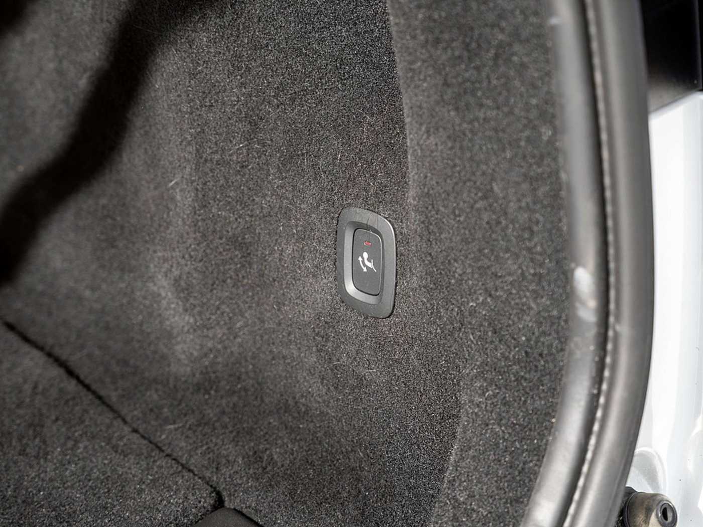 Volvo  T6 Inscription Expression Recharge AWD