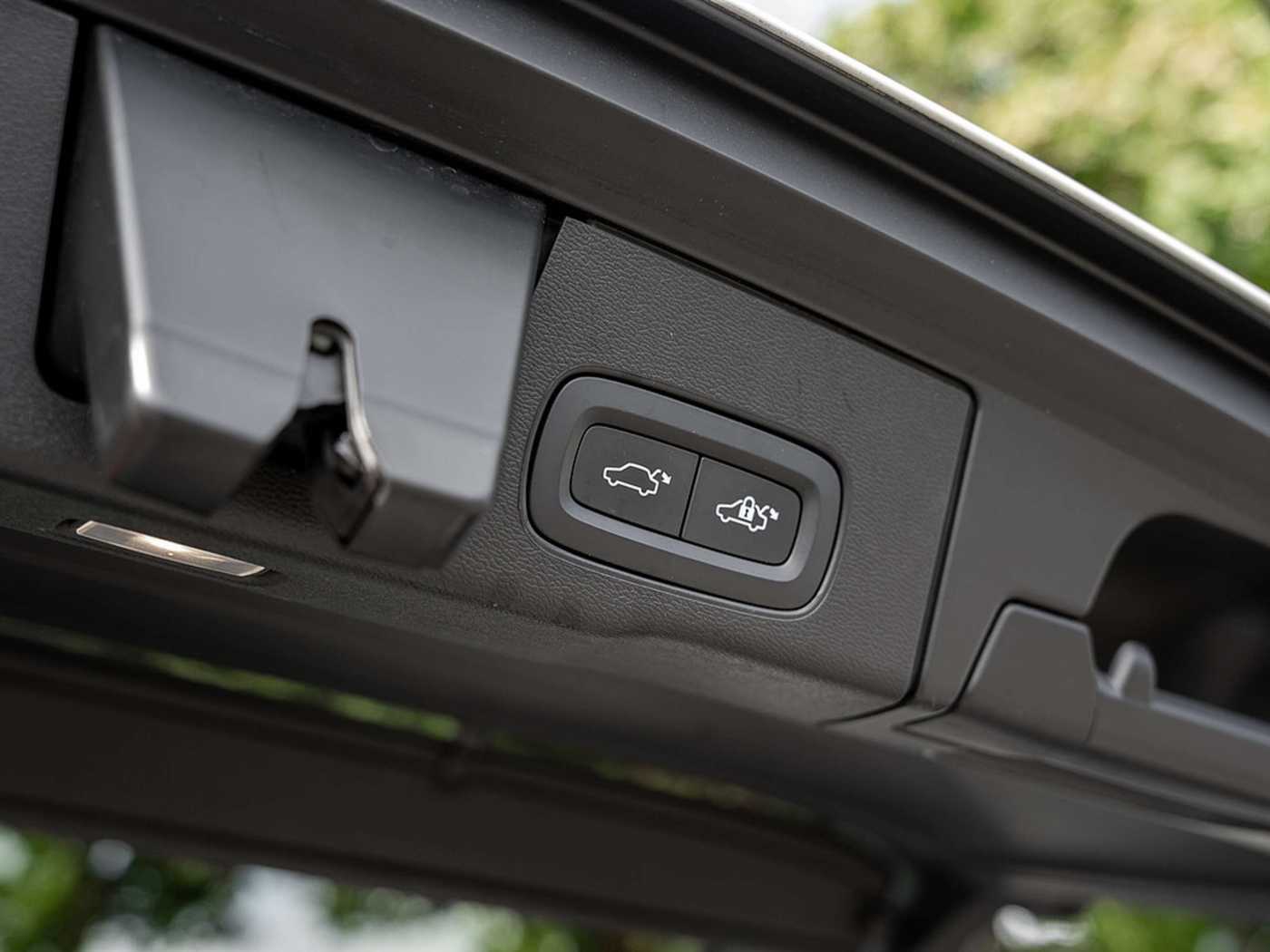 Volvo  T6 Inscription Expression Recharge AWD