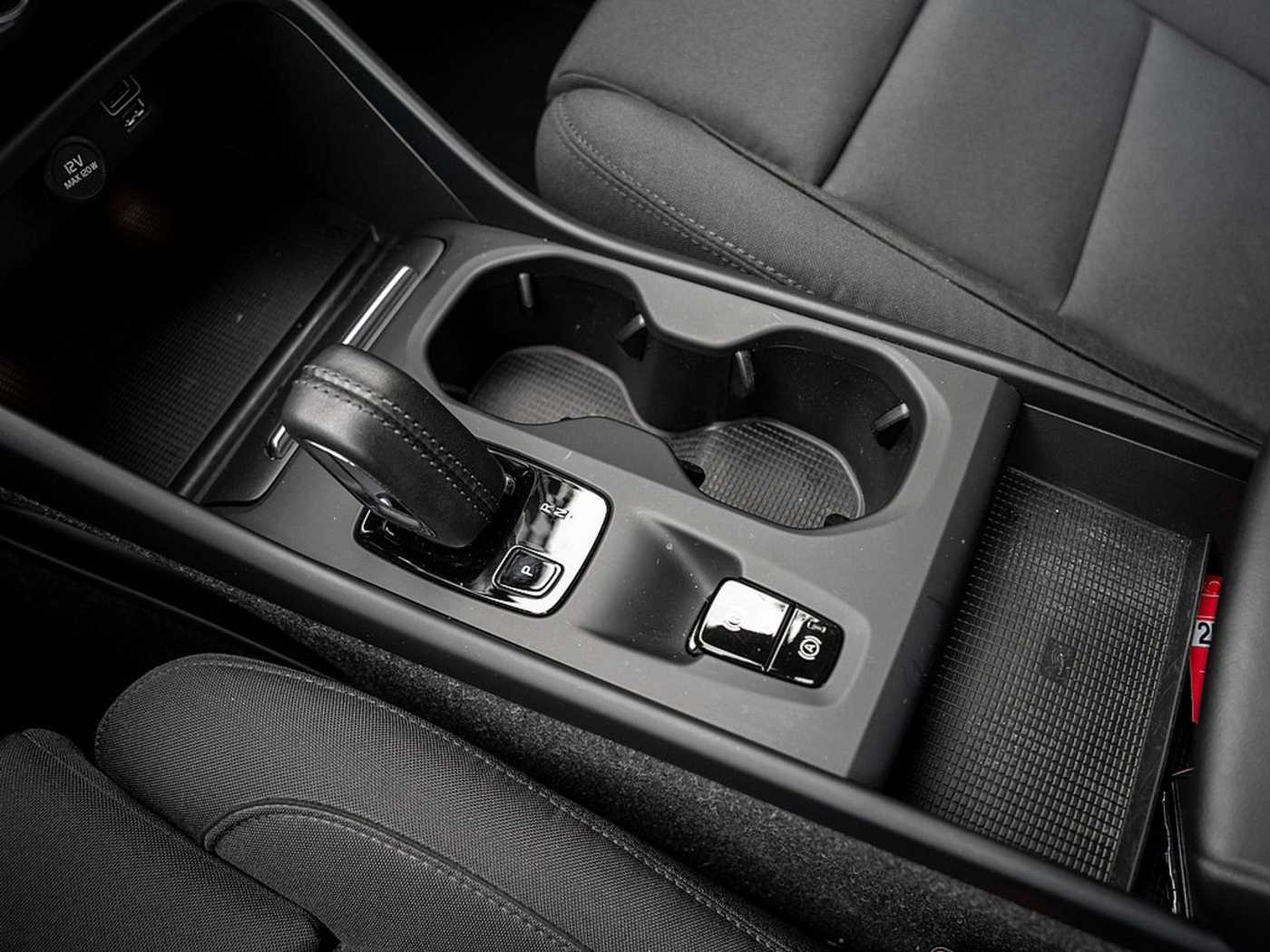 Volvo  T5 Twin Engine R-Design Expression 360°