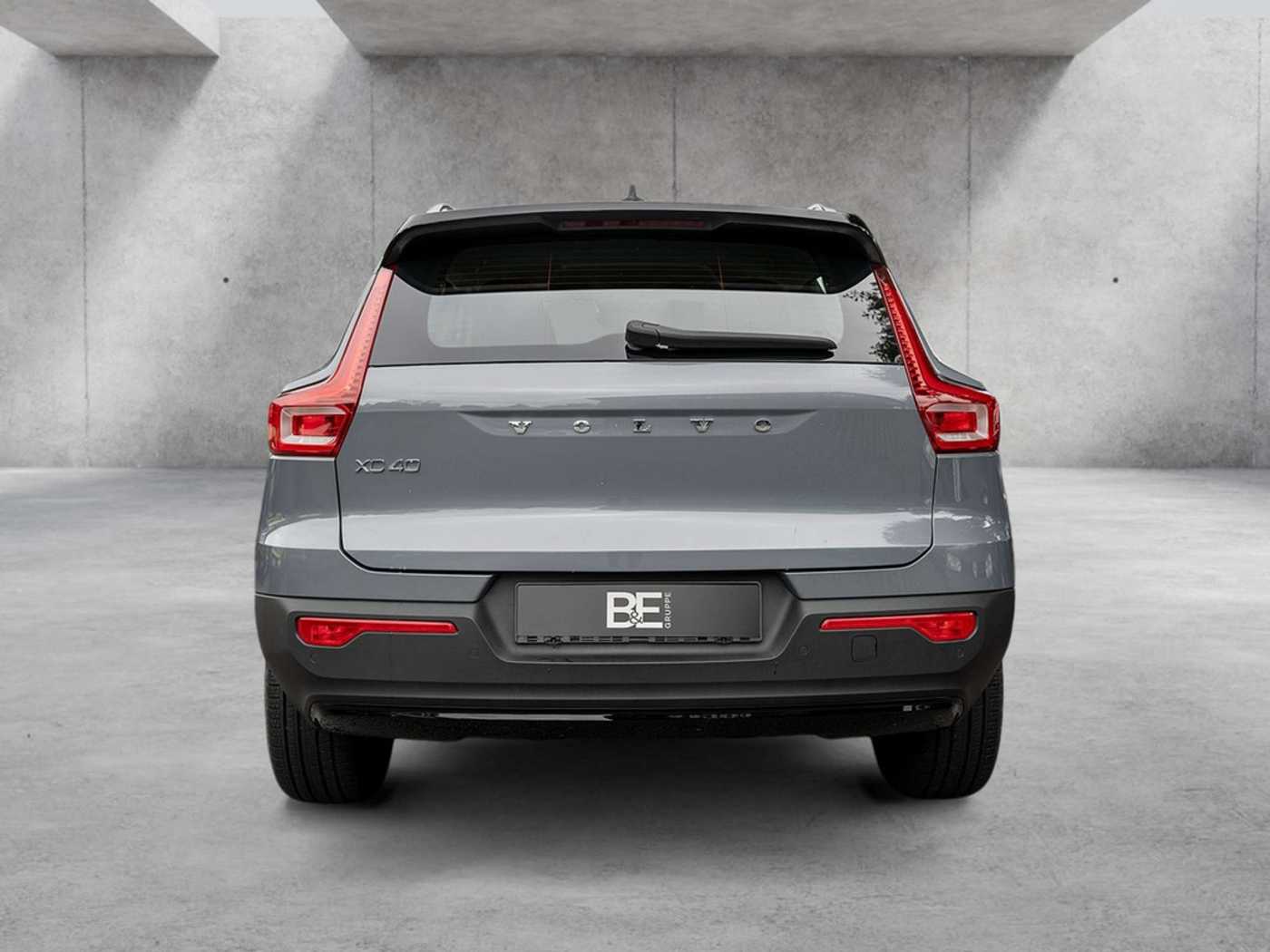 Volvo  T5 Twin Engine R-Design Expression 360°