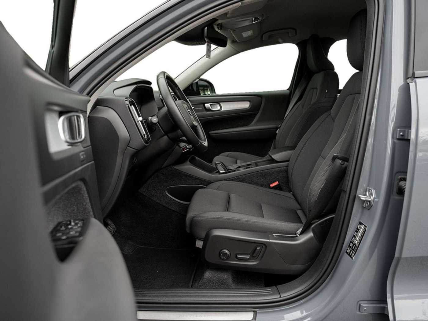 Volvo  T5 Twin Engine R-Design Expression 360°