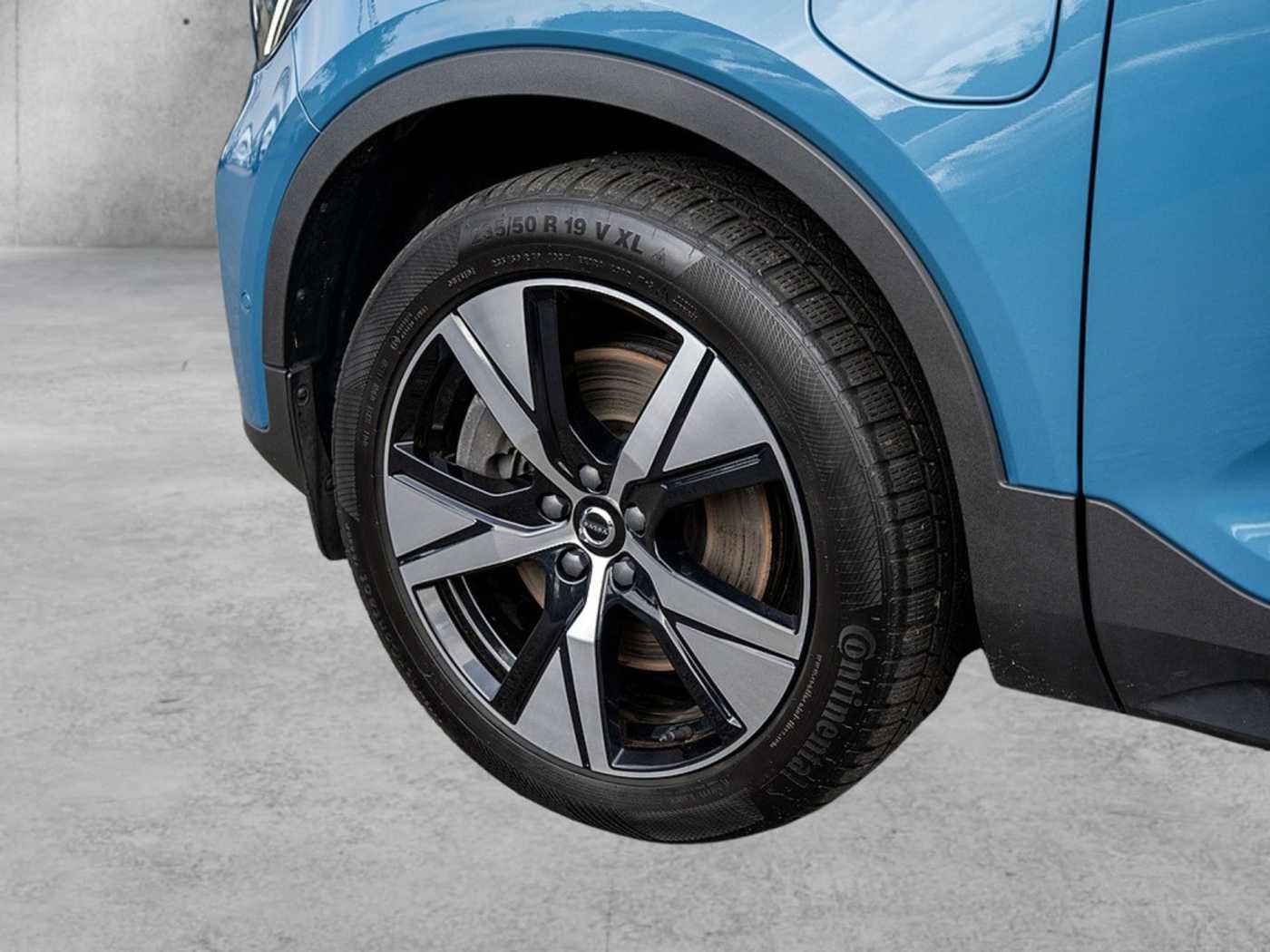 Volvo  T4 Recharge Core AHK ACC