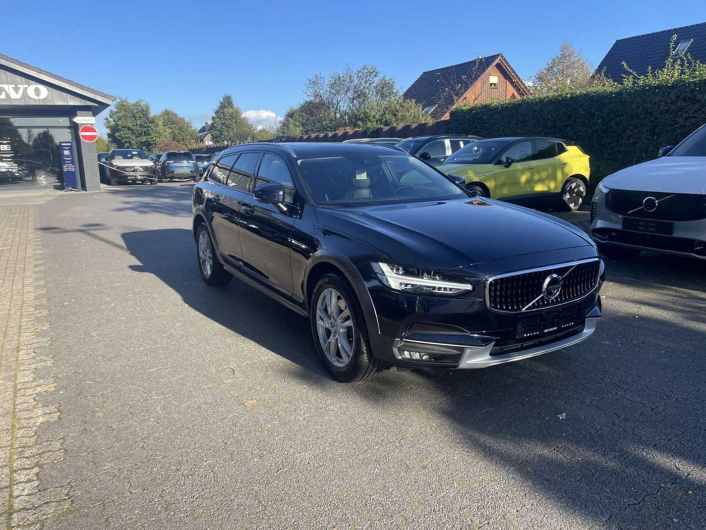 Volvo  D5 AWD Vmax u. Polestar-Lei