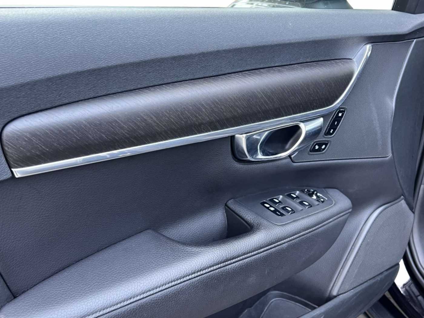 Volvo  D4 AWD LED SITZHEIZUNG ACC