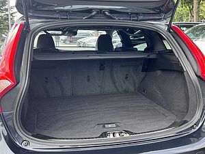 Volvo  D4 CC Summum AWD 5 Zylinder HGSD STANDHZ