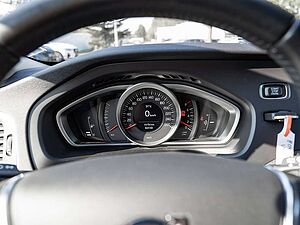 Volvo  CC Cross Country T4 Momentum Klima / Kame