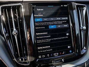 Volvo  T6 Plus Dark Recharge WD GJR PANO 360°