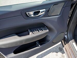 Volvo  T6 Plus Dark Recharge WD GJR PANO 360°