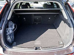 Volvo  T6 Plus Dark Recharge WD GJR PANO 360°