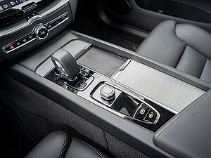 Volvo  T6 Plus Dark Recharge AWD GJR PANO 360°