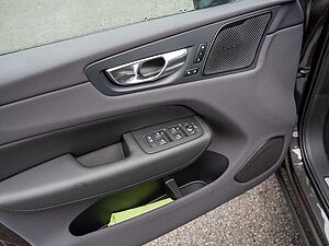 Volvo  T6 Plus Dark Recharge AWD GJR PANO 360°