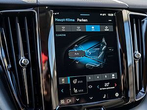 Volvo  T6 Plus Dark Recharge Plug-In Hybrid AWD