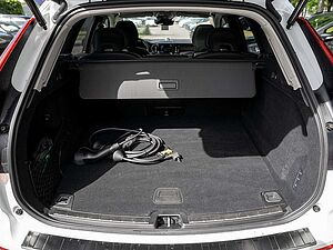 Volvo  T8 Ultra Dark Recharge Plug-In Hybrid AWD