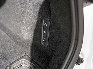 Volvo  T8 Ultra Dark Recharge Plug-In Hybrid AWD